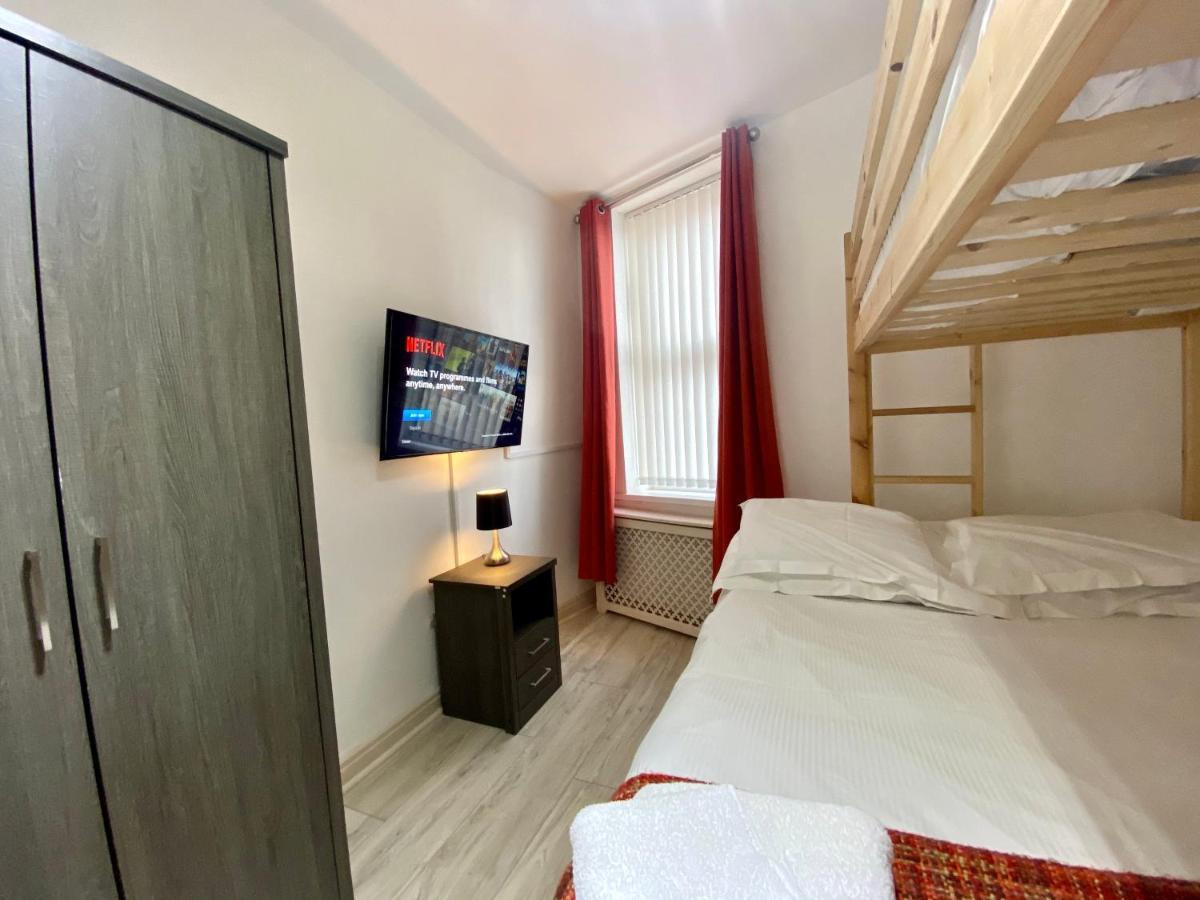 Simpson Beach View Apartments By Blackpool Service Apartments Экстерьер фото