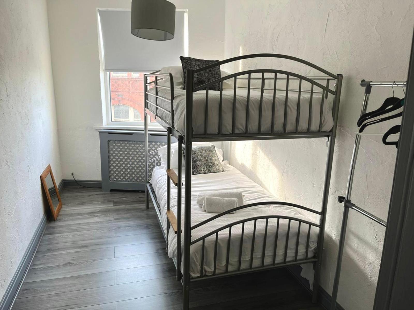 Simpson Beach View Apartments By Blackpool Service Apartments Экстерьер фото